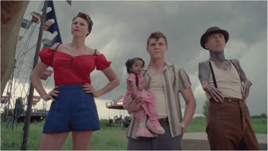 Erika Ervin, Jyoti Amge, Evan Peters and Mat Fraser (Amazon Eve, Ma Petite, Jimmy ‘Lobster-hands’ Darling and Paul the illustrated seal).